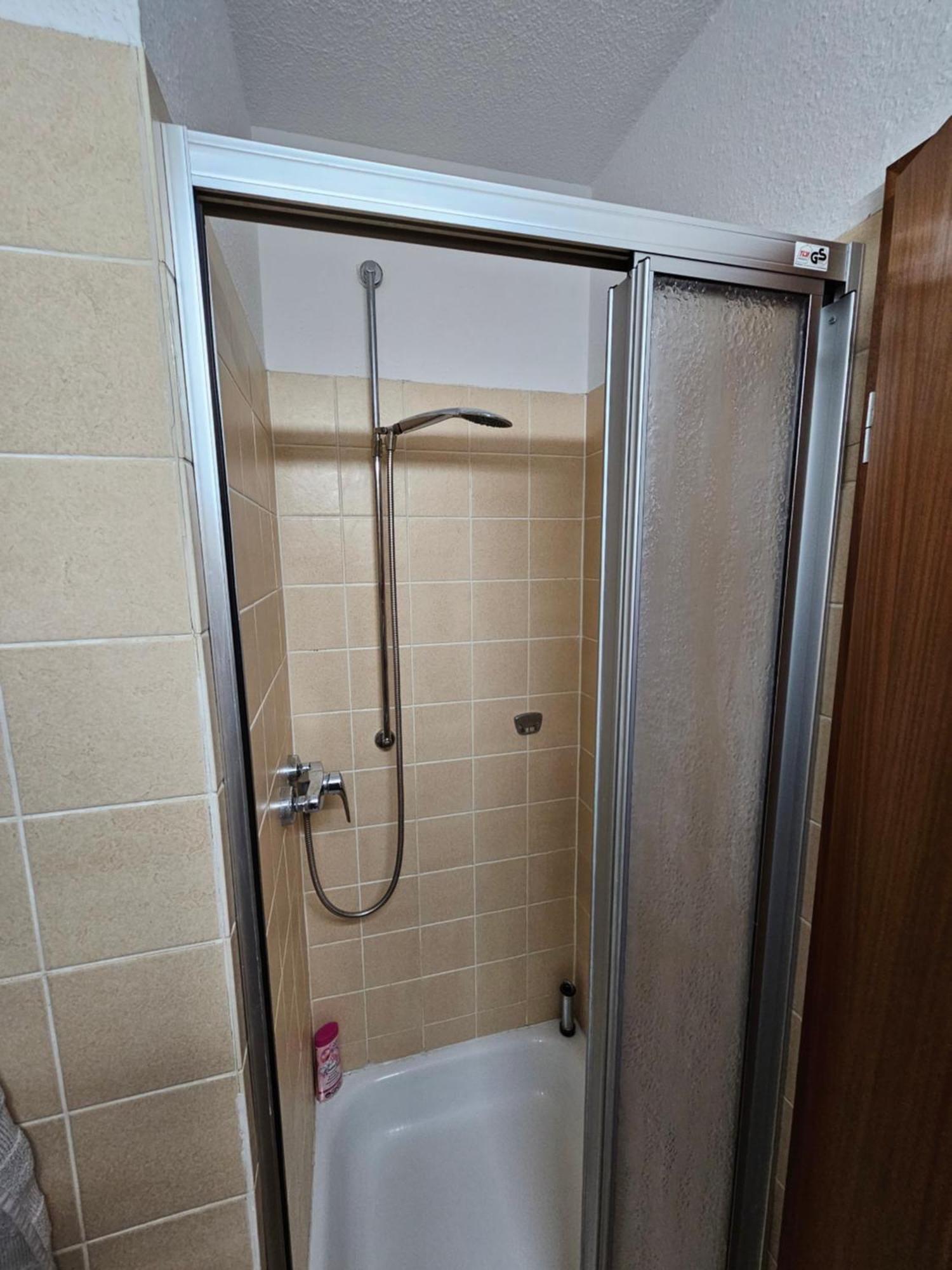 Charmante 1 Zimmerwohnung Mit Stellplatz เวิร์ซบวร์ก ภายนอก รูปภาพ