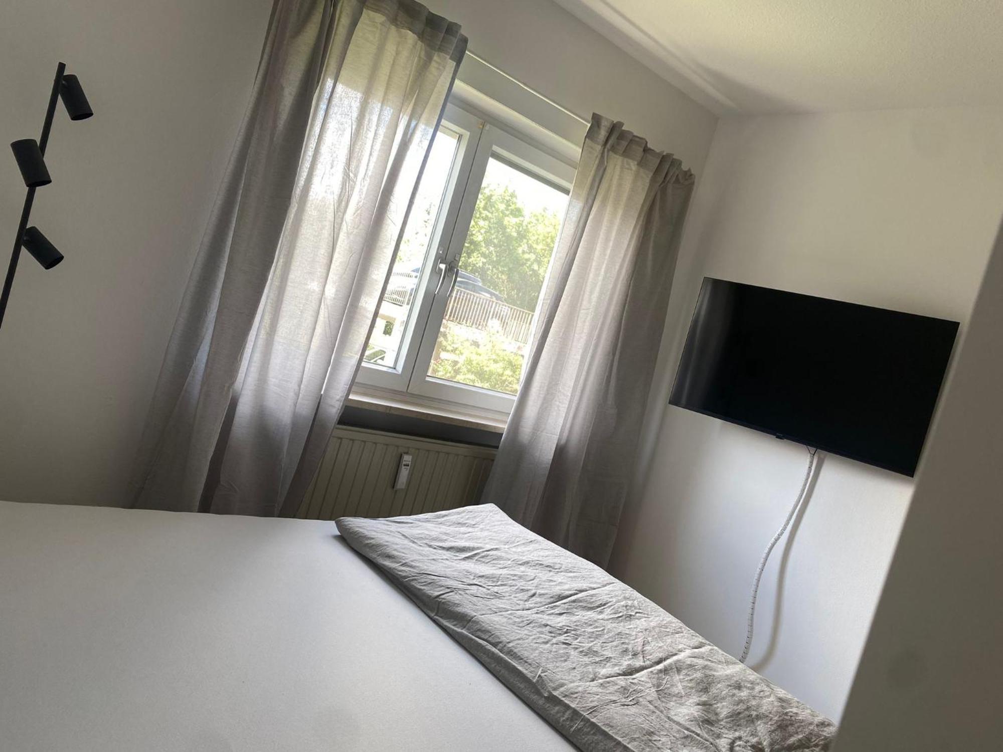 Charmante 1 Zimmerwohnung Mit Stellplatz เวิร์ซบวร์ก ภายนอก รูปภาพ